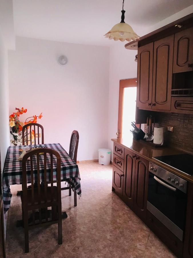 Jemin Apartment Berat Buitenkant foto